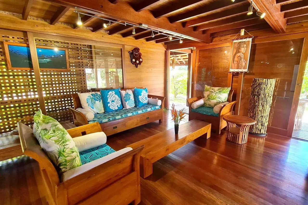 Fare Makana Maharepa  Holiday home